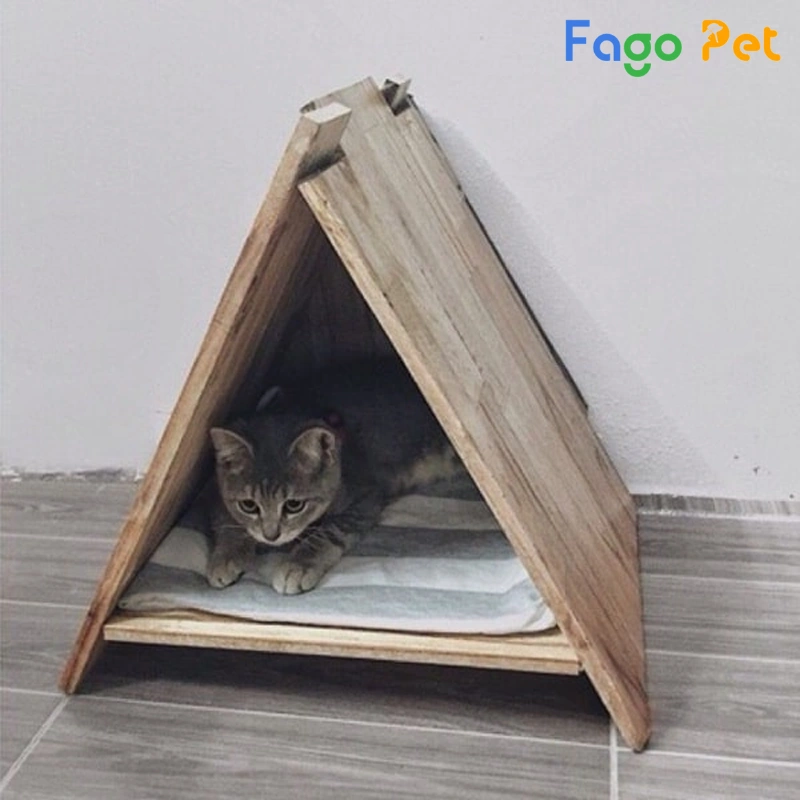 Nhà cho mèo bằng gỗ dạng lều