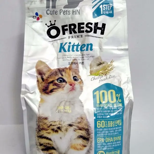 hạt thức ăn cho mèo